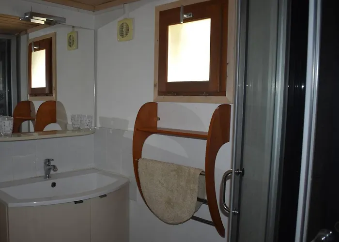 Alpehytte Plein Sud A Font-romeu, 3 Chambres, Avec Jardin - Fr-1-580-10